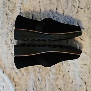 Clarks pumps, new, see pics